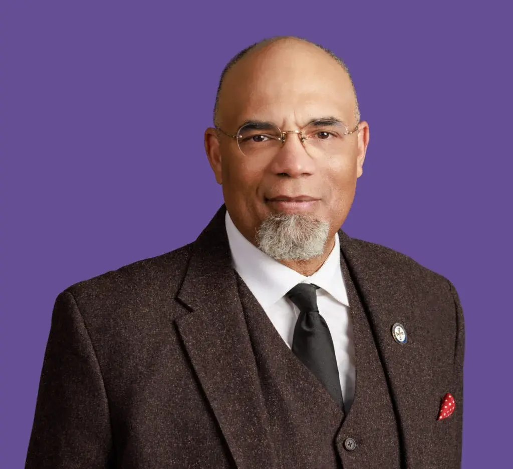 Joseph Evans Headshot